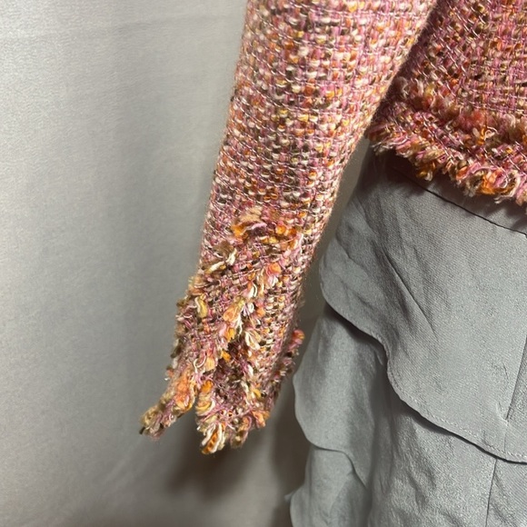 Valerie Stevens Pink tweed Blazer with Frayed Trim - Picture 10 of 10